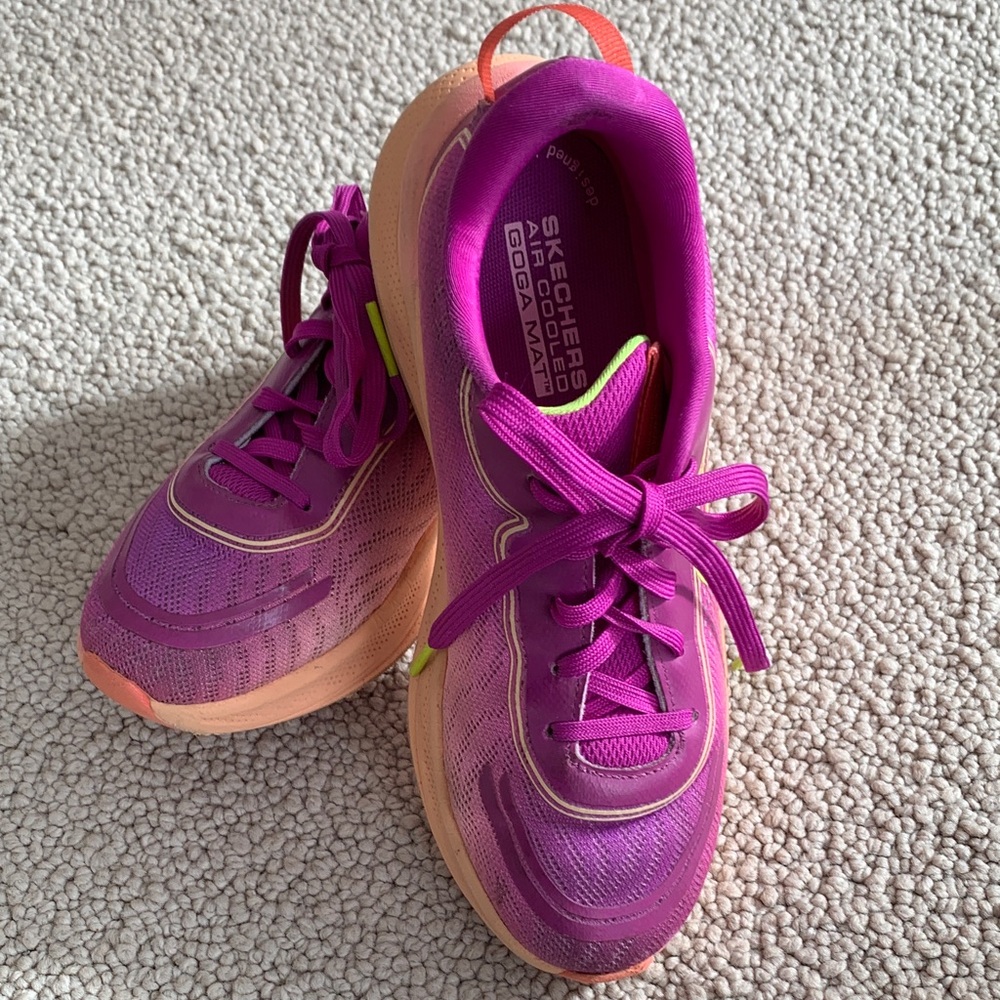 Skechers Women's Pink and Orange Sneakers